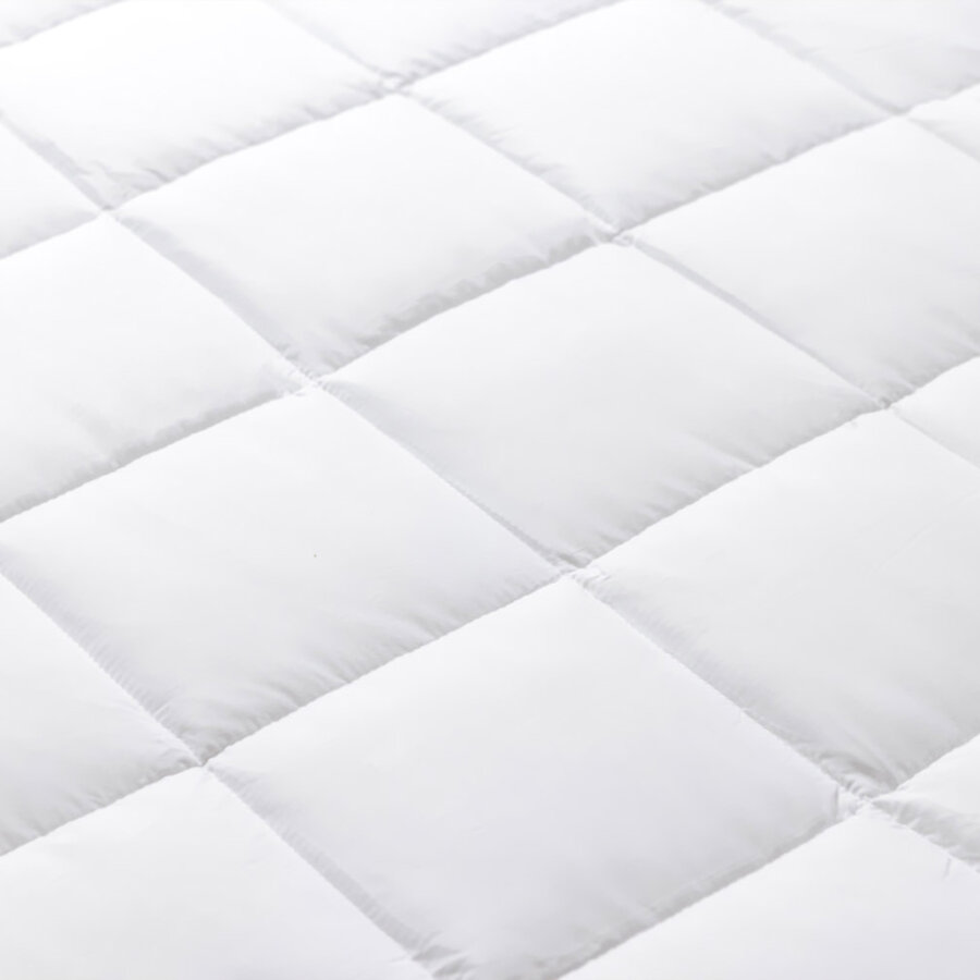 Closeup of quilted panels on Logan & Cove Down Alternative Duvet