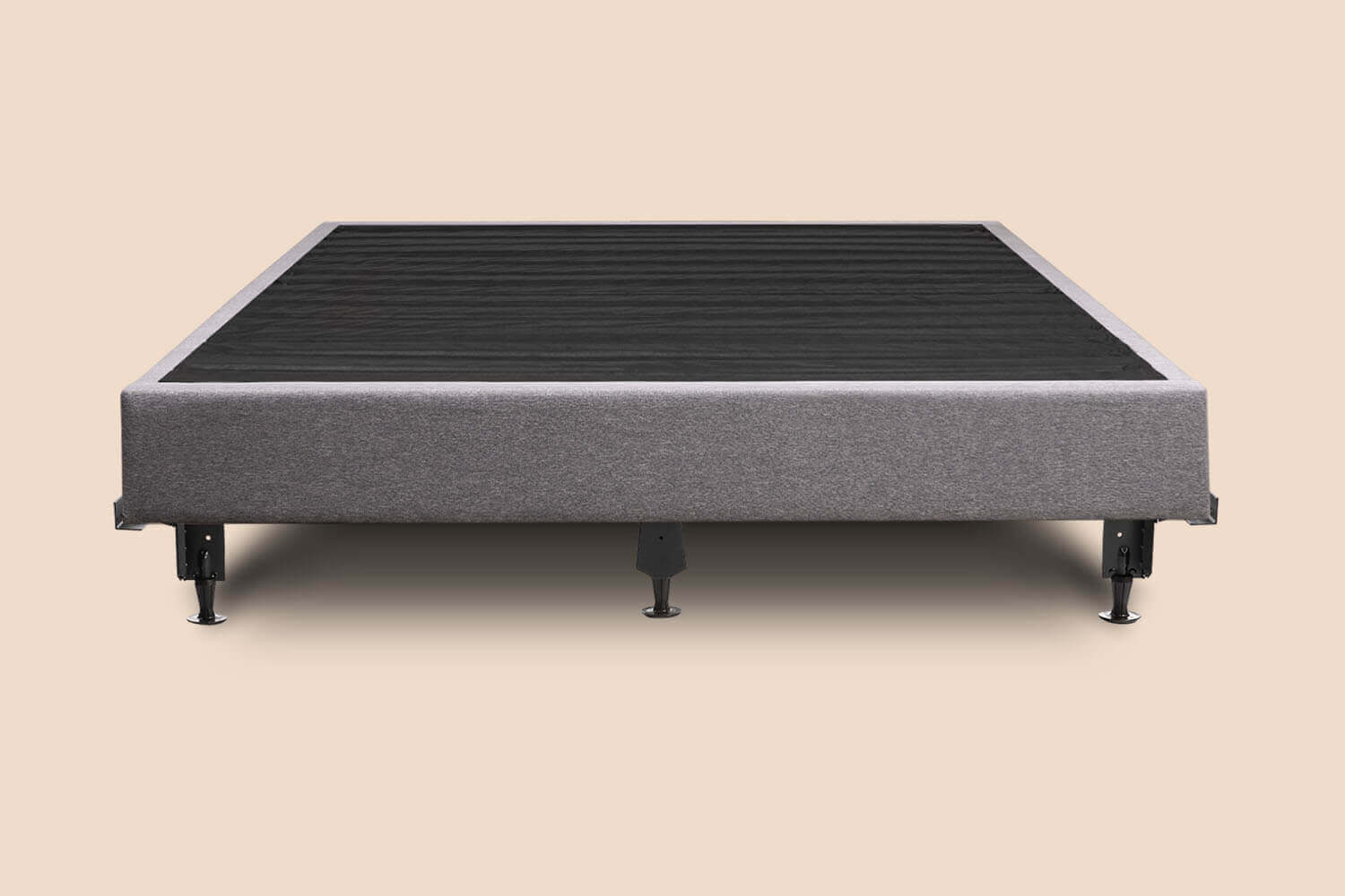 Base de lit plateforme sur un cadre de lit en métal